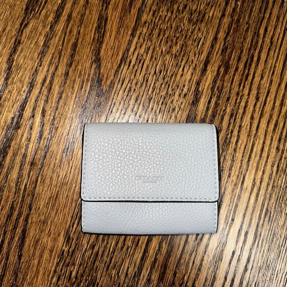 Coach wallet- never used
